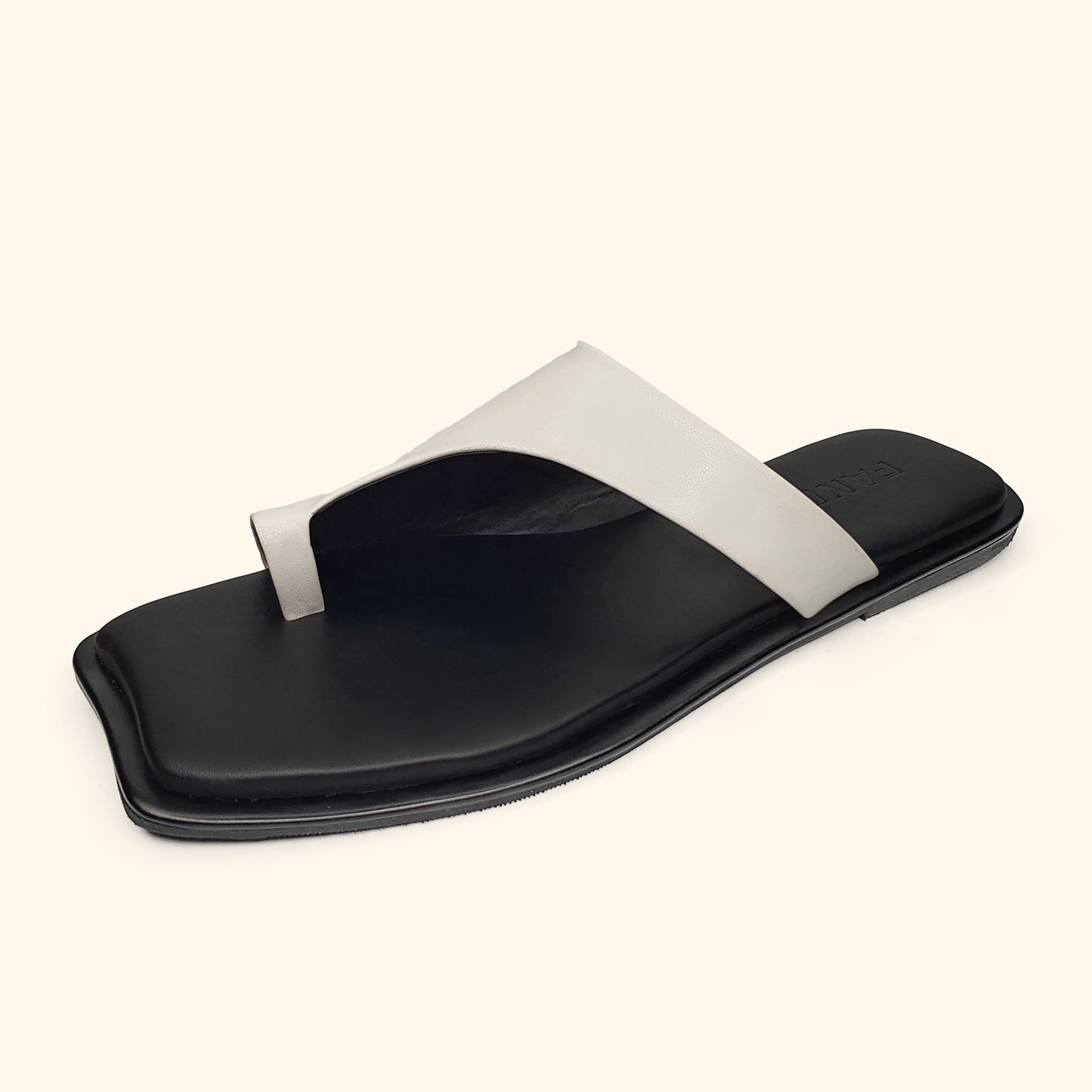 LEONORÉ - Women's Flat Sandals